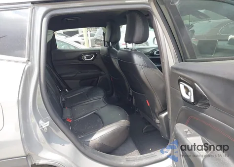 2023 Jeep Compass Trailhawk 4X4 from USA, damaged, VIN 3C4NJDDN1PT556640